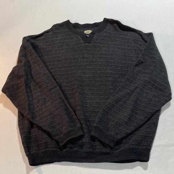 Tommy Bahama Other - Tommy Bahama Men’s Gray V-Neck Textured Knit Sweater Relaxed Fit XL